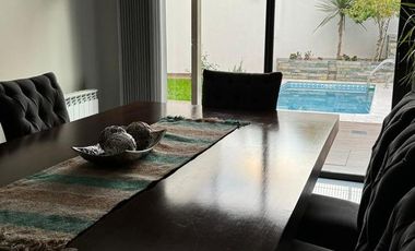 Casa con cinco dormitorios en Mendoza Capital