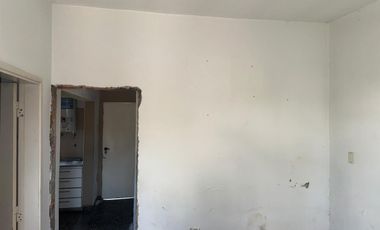 Casa En Venta con Buen Lote Libre!!! Fader 1375, Luís Guillón.-