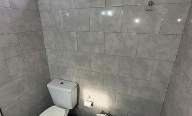 Casa En Venta con Buen Lote Libre!!! Fader 1375, Luís Guillón.-