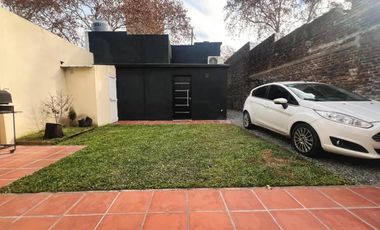 Casa en venta - 2 Dormitorios 1 Baño - Florencio Varela