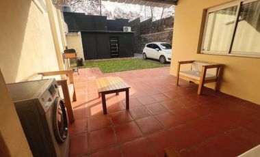 Casa en venta - 2 Dormitorios 1 Baño - Florencio Varela