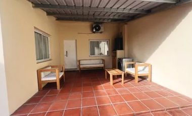 Casa en venta - 2 Dormitorios 1 Baño - Florencio Varela