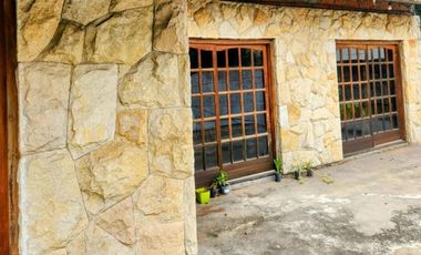 Casa en alquiler - 4 Dormitorios 2 Baños - Ituzaingó