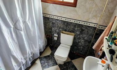 Casa en alquiler - 4 Dormitorios 2 Baños - Ituzaingó