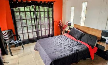 Casa en alquiler - 4 Dormitorios 2 Baños - Ituzaingó