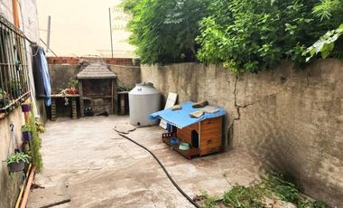 Casa en alquiler - 4 Dormitorios 2 Baños - Ituzaingó