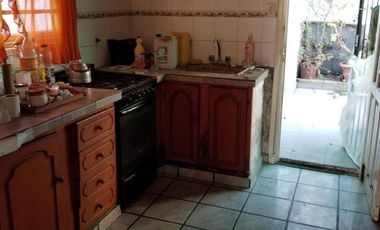 CASA PH 3 AMBIENTES EN PLANTA BAJA EN BELGRANO Y CHILE