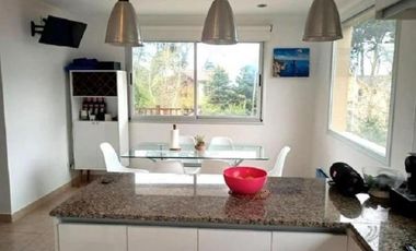 Casa en venta - 3 Dormitorios 5 Baños - Sierra de Los Padres