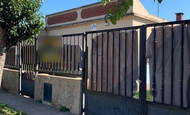 Casa en venta - 2 Dormitorios 1 Baño - Mercedes