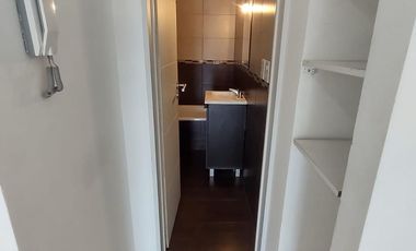 DEPARTAMENTO MONOAMBIENTE ALQUILER EN 20 de Septiembre 3434 2°B C/COCH (LANUS OESTE)