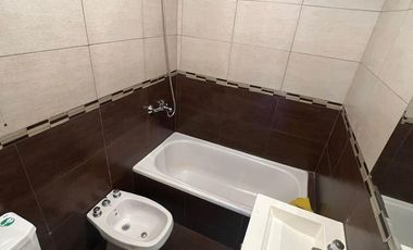 DEPARTAMENTO MONOAMBIENTE ALQUILER EN 20 de Septiembre 3434 2°B C/COCH (LANUS OESTE)