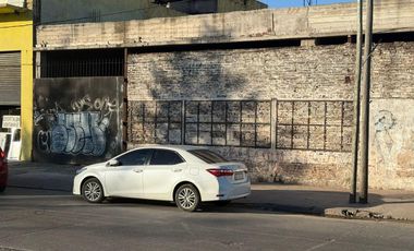 GALPON VENTA EN JUAN DOMINGO PERON 3153 (VILLA CENTENARIO)