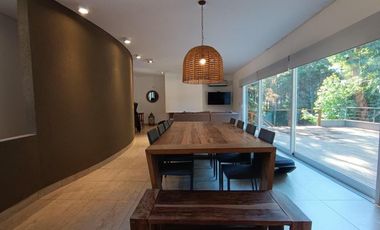 Casa en venta - 4 Dormitorios 4 Baños - Pinamar