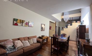 Venta casa 5 ambientes con piscina en Sarandí