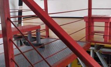 VIVIENDA DE 3 AMBIENTES CON LOCAL COMERCIAL EN CASTELLI Y SANTA FE