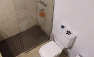 VIVIENDA DE 3 AMBIENTES CON LOCAL COMERCIAL EN CASTELLI Y SANTA FE