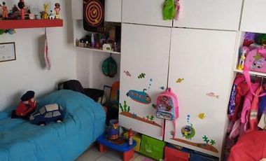 VIVIENDA DE 3 AMBIENTES CON LOCAL COMERCIAL EN CASTELLI Y SANTA FE