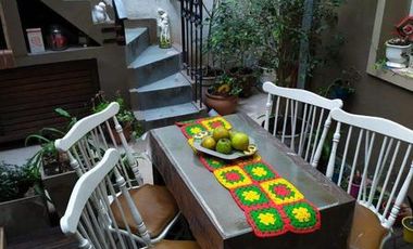 VIVIENDA DE 3 AMBIENTES CON LOCAL COMERCIAL EN CASTELLI Y SANTA FE