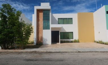CASA EN VENTA EN SAN DIEGO CUTZ, NORTE DE MÉRIDA
