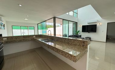 CASA EN VENTA EN SAN DIEGO CUTZ, NORTE DE MÉRIDA