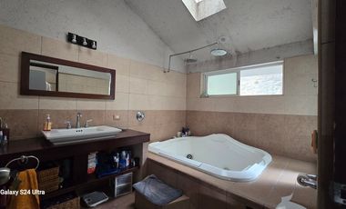 CASA AMUEBLADA EN RENTA  LOMAS DEL RIO.