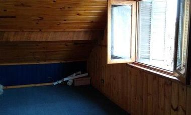 Casa 5 ambientes sobre lote de 10x43,30 en Bosque Alegre