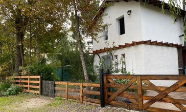 Casa en venta - 3 Dormitorios 3 Baños - Mar de Cobo