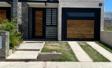 Duplex en Docta Central, 3 dorm con pileta y asador