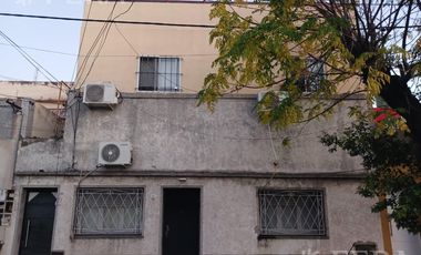 Venta PH 4 ambientes con terraza en Sarandi