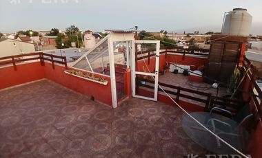 Venta PH 4 ambientes con terraza en Sarandi