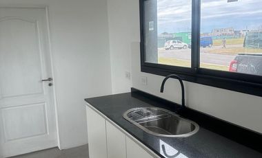 Casa en venta con renta - Barrio San Felipe, Canning