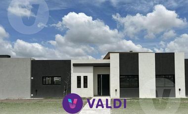 Casa en venta con renta - Barrio San Felipe, Canning