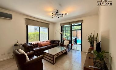 Casa en  Venta en Santa Maria de los Olivos - Malvinas Argentinas - Apta Crédito