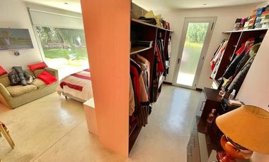 Casa de 5 ambientes sobre lote de 617m2 en Los  Alamos.Rumenco