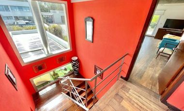 Casa de 5 ambientes sobre lote de 617m2 en Los  Alamos.Rumenco