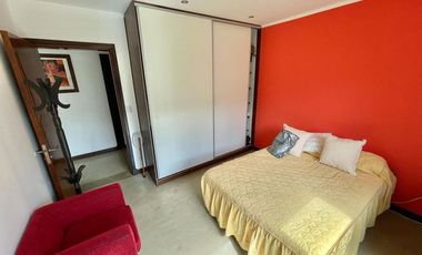 Casa de 5 ambientes sobre lote de 617m2 en Los  Alamos.Rumenco