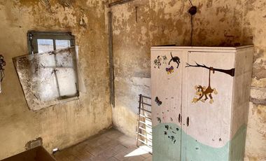 OPORTUNIDAD - Casa de Estilo a Reciclar en excelente ubicación - Venta Directa!!!