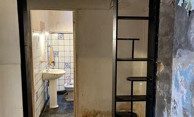 OPORTUNIDAD - Casa de Estilo a Reciclar en excelente ubicación - Venta Directa!!!