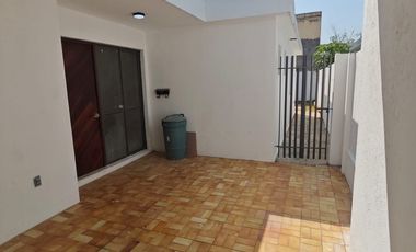 HERMOSA CASA EN VENTA, CONTRY, MONTERREY