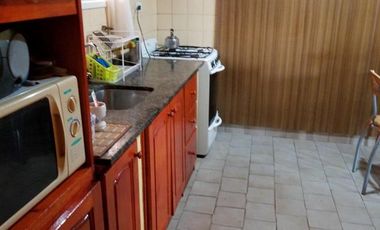 Chalet 3 ambientes con garage en Dolores y Guahanani