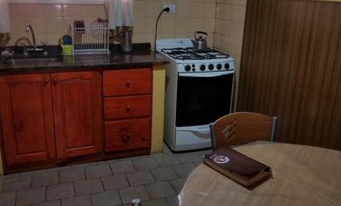 Chalet 3 ambientes con garage en Dolores y Guahanani