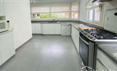 San Isidro Chico - CASA EN ALQUILER - Los Aromos 1200