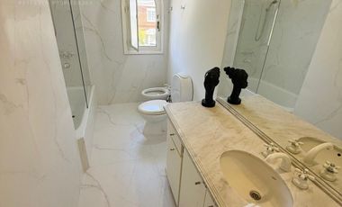 San Isidro Chico - CASA EN ALQUILER - Los Aromos 1200