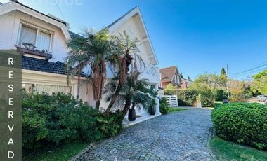 San Isidro Chico - CASA EN ALQUILER - Los Aromos 1200