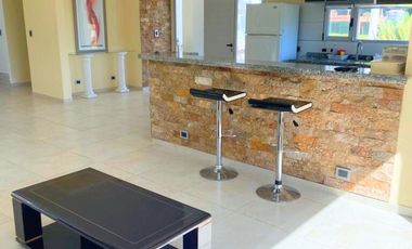 Casa 4 ambientes con terraza y doble cochera - Barrio Privado Haras del Mar Club de Campo