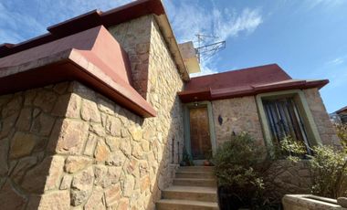 Casa en venta - 4 Dormitorios 2 Baños - Córdoba