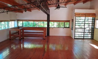 Casa en alquiler - 2 Dormitorios 2 Baños - City Bell