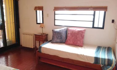 Casa en alquiler - 2 Dormitorios 2 Baños - City Bell