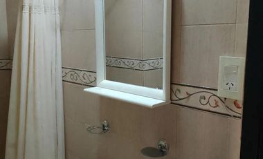 Casa en alquiler - 2 Dormitorios 2 Baños - City Bell