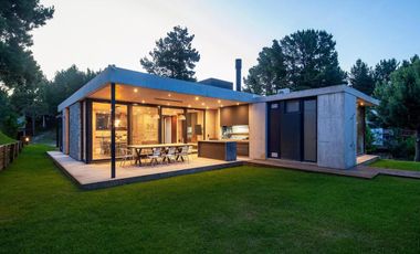 Casa en venta - 4 Dormitorios 4 Baños - Pinamar